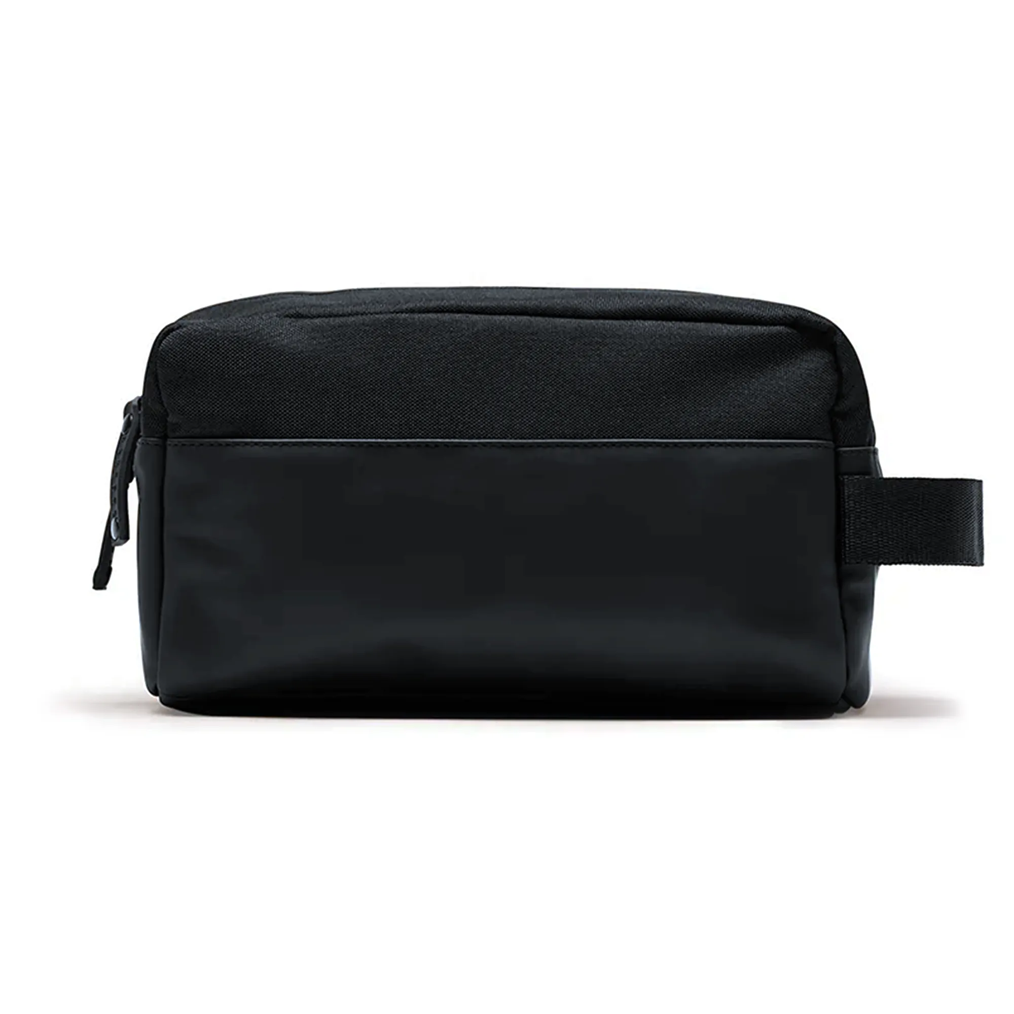 Castore Core Wash Bag