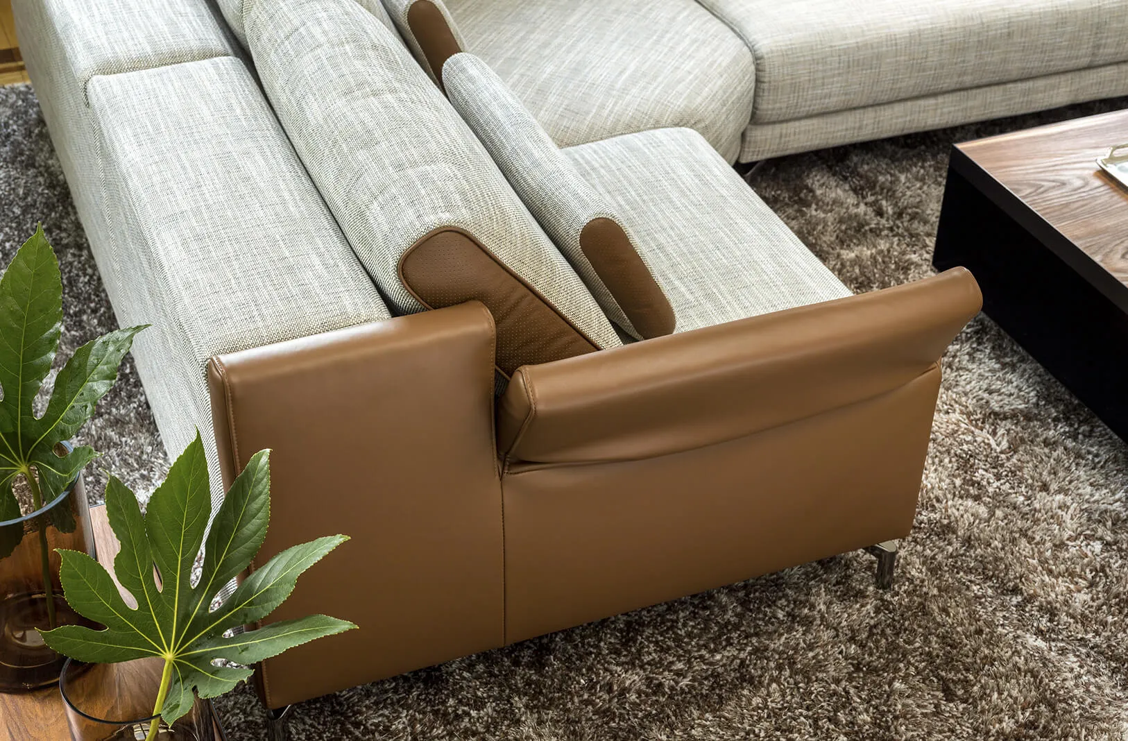 Stuttgart beige fabric caramel leather sectional